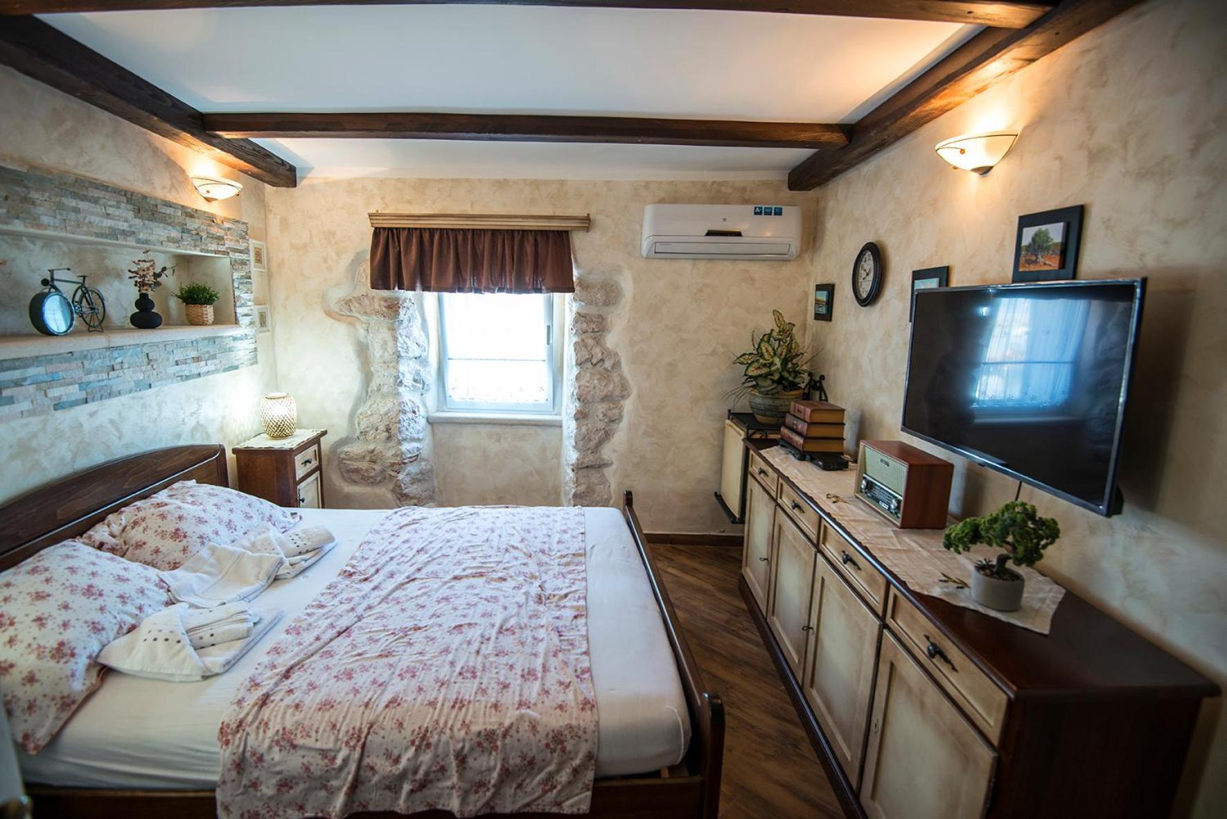 Apartment & External Bedroom Diana Башка Экстерьер фото